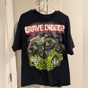 Men’s XL - Grave Digger shirt